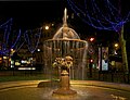 * Nomination: A fountain place Maubert in Paris, by night.--Jebulon 16:16, 23 December 2011 (UTC) * * Review needed