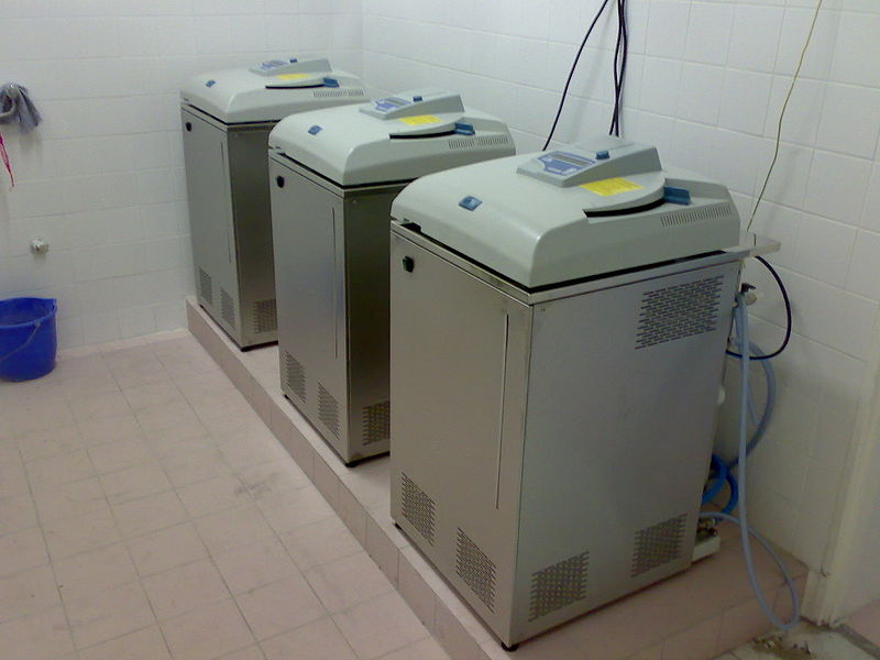 File:Parni sterilizatory.jpg