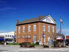 Overton-County-Courthouse-SE-tn.jpg