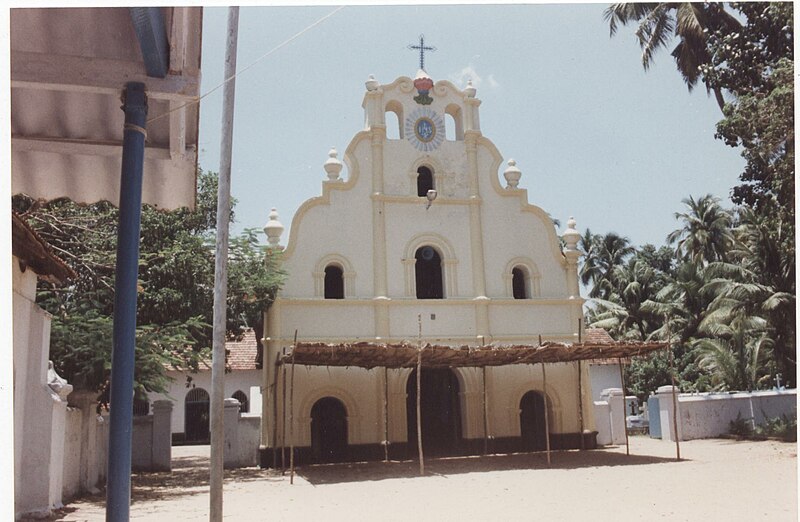 File:Kollam Infant Jesus KathedraleJS.jpg