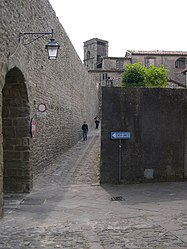 Castiglione di Garfagnana: Le mura