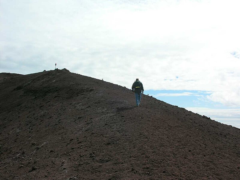 File:Vestmannaeyjar043.JPG