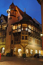 Maison Pfister by night