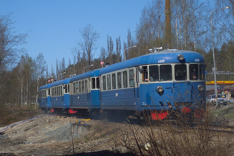 File:Dm7 departing Äänekoski 2.jpg