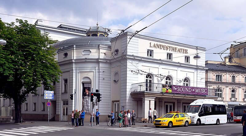 File:Salzburger Landestheater 4.jpg