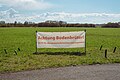 * Nomination: A sign in the Landschaftspark Hachinger Tal --FlocciNivis 09:59, 20 October 2024 (UTC) * * Review needed