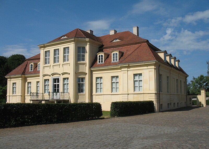 File:Reckhahn manor house NE.jpg