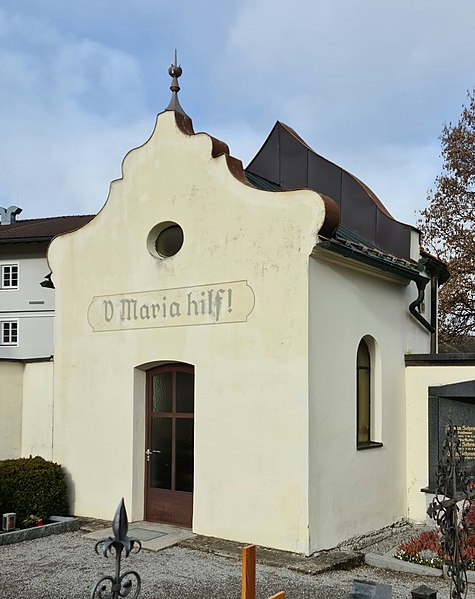 File:Breitenwanger Pfarrfriedhof Marienkapelle 1.jpg