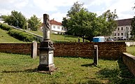 Čeština: Náhrobky na starém židovském hřbitově ve městě Benešov, Středočeský kraj. English: Gravestones in the New Jewish cemetery in the town of Benešov, Central Bohemian Region, Czech Republic.