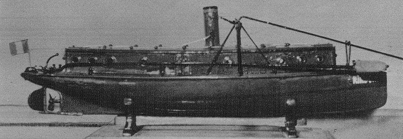 File:Romanian spar torpedo boat Rândunica.jpg