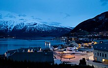 Bergensbåten kjem til Sogndal 202304.jpg