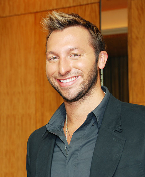 File:Ian Thorpe with a smile.jpg