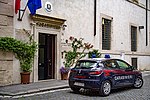 Thumbnail for File:Carabinieri Renault Clio Police Car.jpg