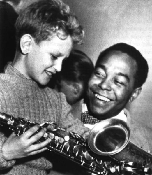 File:Charlie-Parker-Sweden.jpg