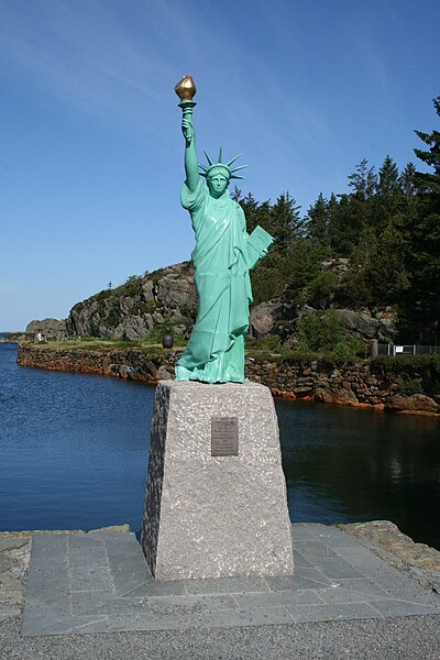 File:Visnes Freiheitsstatue.JPG