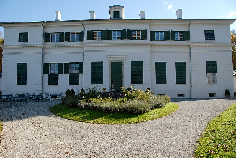 File:Rosegg Schloss 07.jpg