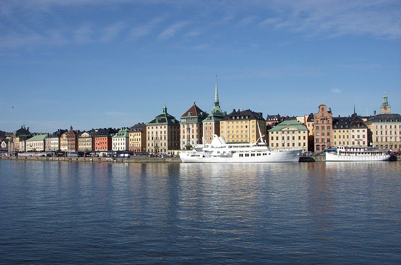 File:Skeppsbron 2009b.jpg