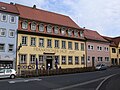 „Fränkischer Hof“ (barockes Haus mit Mansardendach)