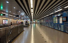 Zhichun Li station concourse (July 2013)