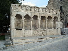 Fontana Fraterna Isernia.jpg