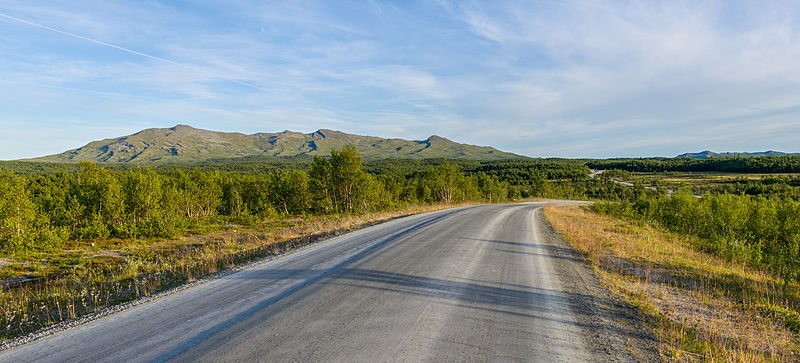 File:Flatruetvägen July 2013.jpg