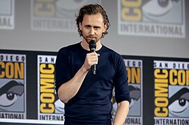 Tom Hiddleston (48468962561).jpg