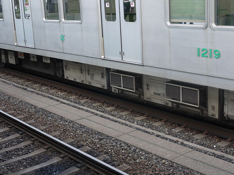 File:Controller Kyoto subway 10 series.JPG