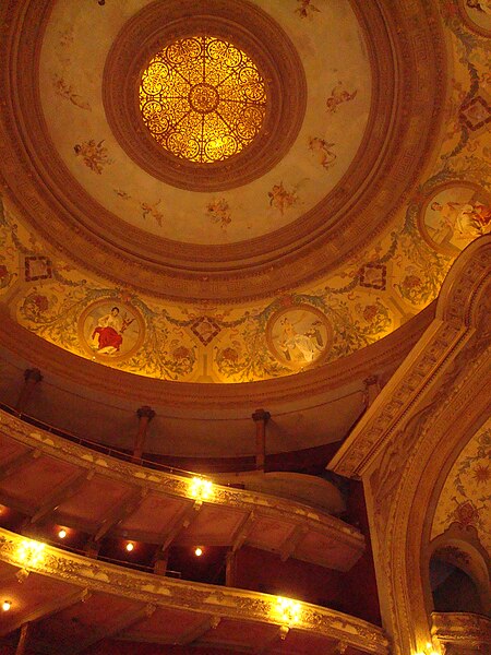 File:Teatro El Círculo interior.JPG