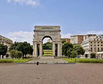 8. Arch of Victory, Genoa Photograph: Carlo Grifone Licensing: CC-BY-SA-3.0