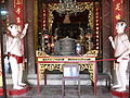 Bàn thờ Lý Công Uẩn The altar for Lý Công Uẩn, the founder of Lý Dynasty.