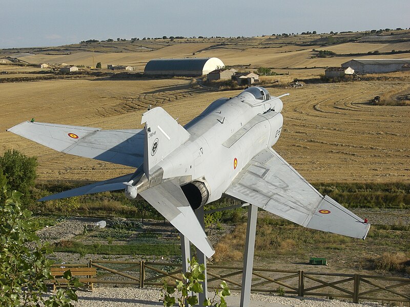 File:F- 4 Antigüedad.JPG