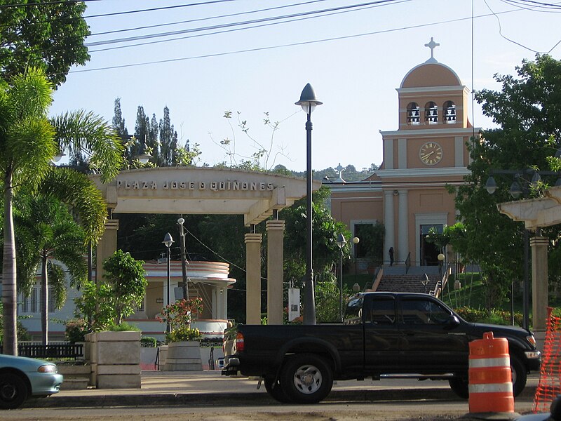 File:Plaza de Moca.jpg