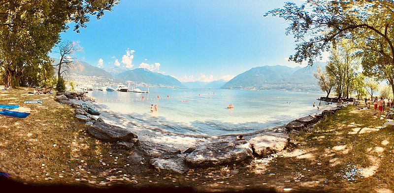 File:Locarno spiaggia.jpg