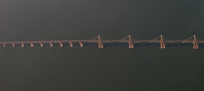 Rafael Urdaneta Bridge.jpg