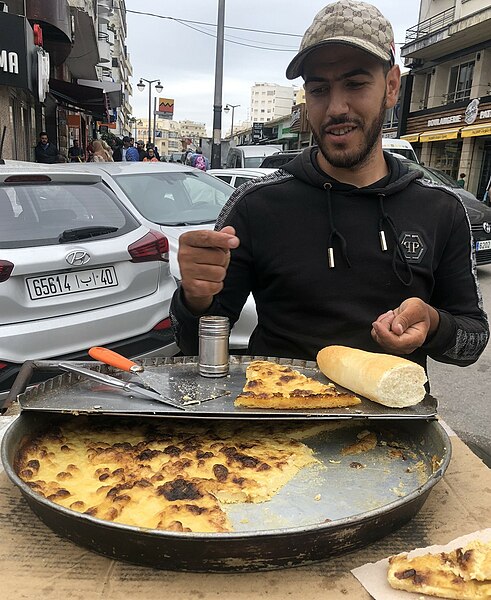 File:Caliente vendor.jpg