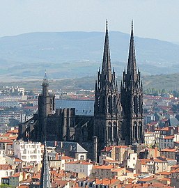 Cathédrale Notre-Dame-de-l'Assomption de Clermont-Ferrand (High Gothic, with neo-Gothic facade)