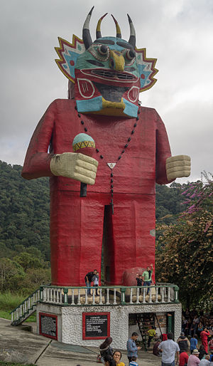 Monumento Diablo danzante de Yare