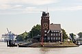 Deutsch: Lotsenstation Seemannshöft in Hamburg-Waltershof. This is a photograph of an architectural monument. It is on the list of cultural monuments of Hamburg, no. 13167.