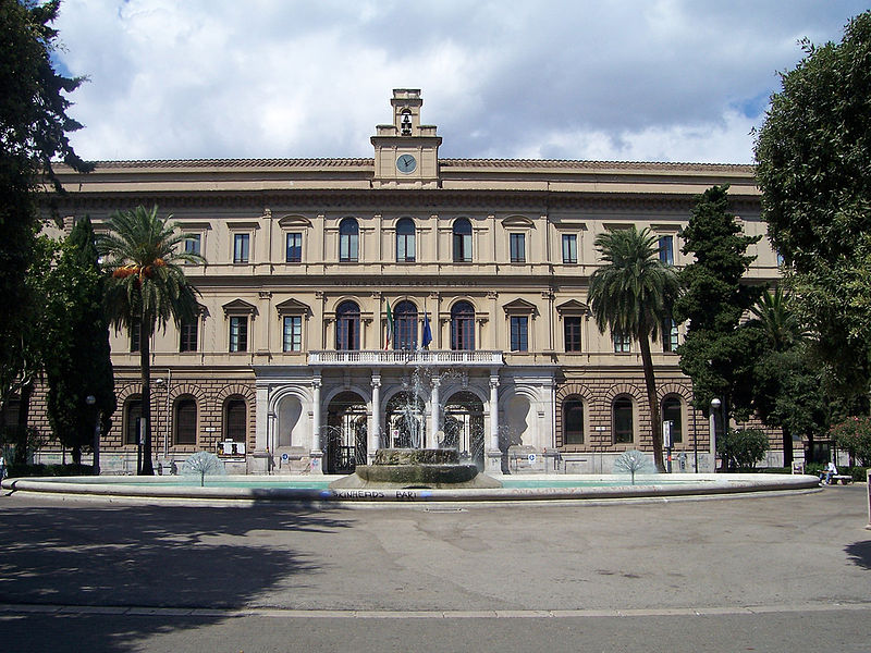 File:26 UNIVERSITA' DI BARI.jpg