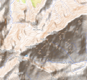 OpenTopoMap, lake Lac du Cinto in blue,