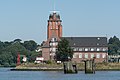 Deutsch: Lotsenstation Seemannshöft in Hamburg-Waltershof. This is a photograph of an architectural monument. It is on the list of cultural monuments of Hamburg, no. 13167.