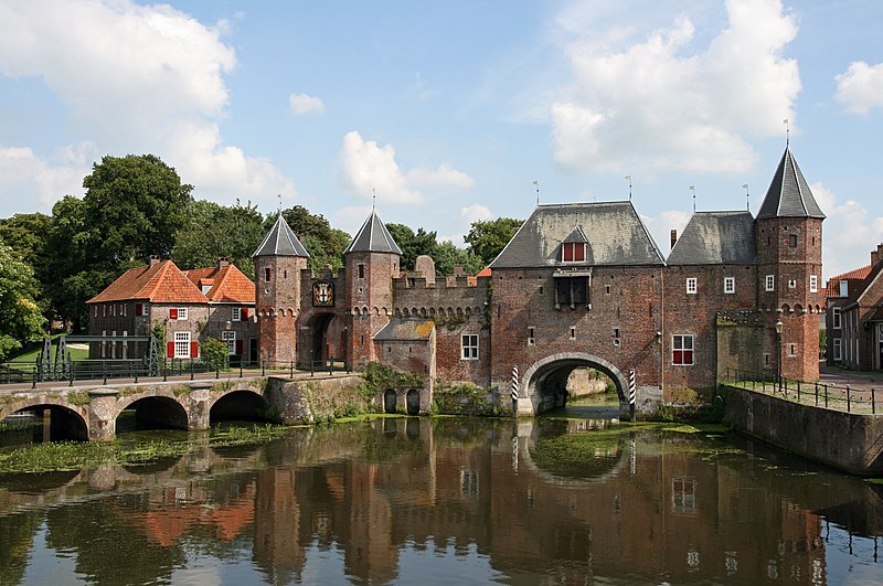 File:Koppelpoort Amersfoort 2008.jpg