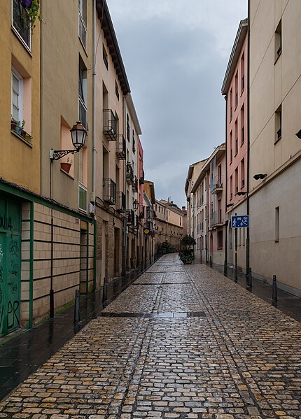 File:Ruavieja in Logrono (1).jpg