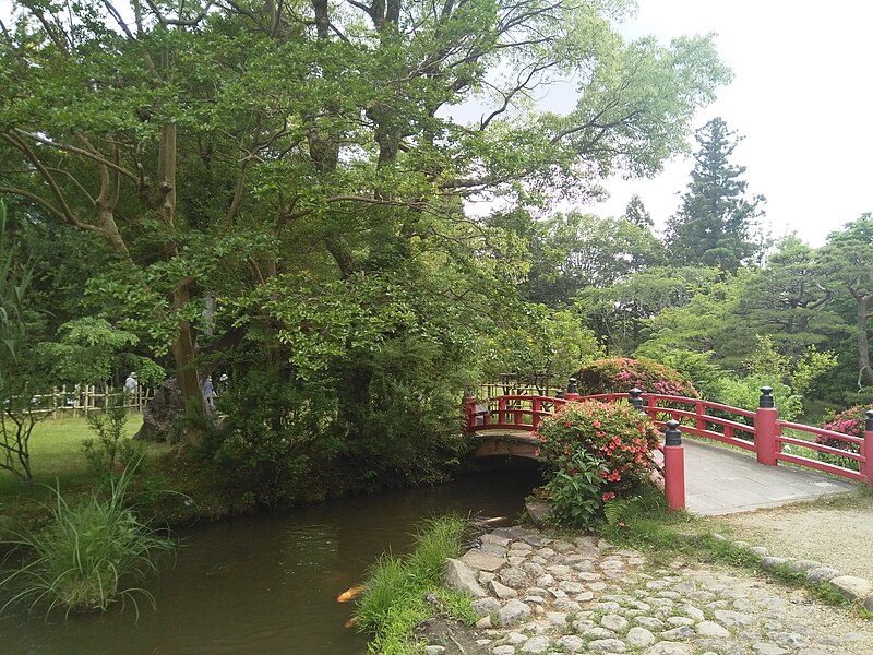 File:Manyo Garden.jpg