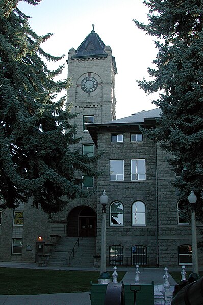 File:BakerCityBakerCountycourthouse.jpg