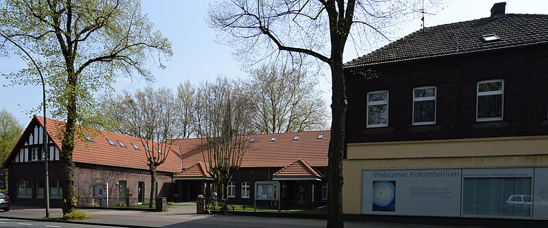 File:Evangelisches Gemeindezentrum Wehofen 02.jpg