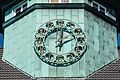 Deutsch: Turmuhr der Heilandskirche in Hamburg-Uhlenhorst. This is a photograph of an architectural monument. It is on the list of cultural monuments of Hamburg, no. 24409.