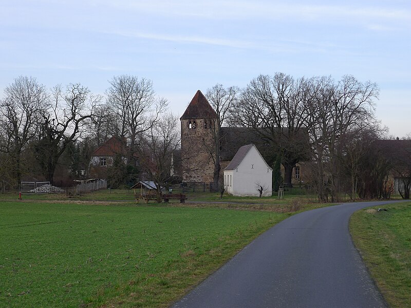 File:Dorfkirche Stöbritz 2024 S.jpg