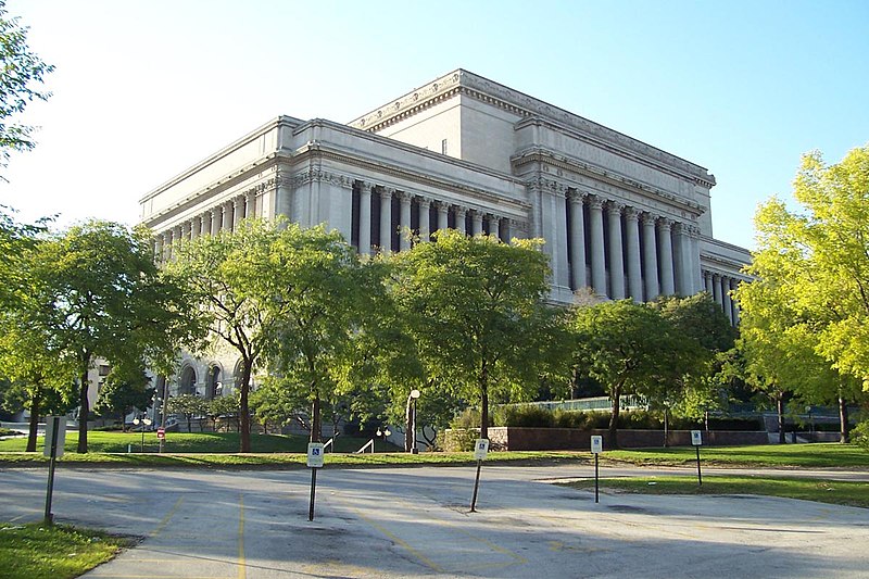 File:Milwaukee County Courthouse.jpg