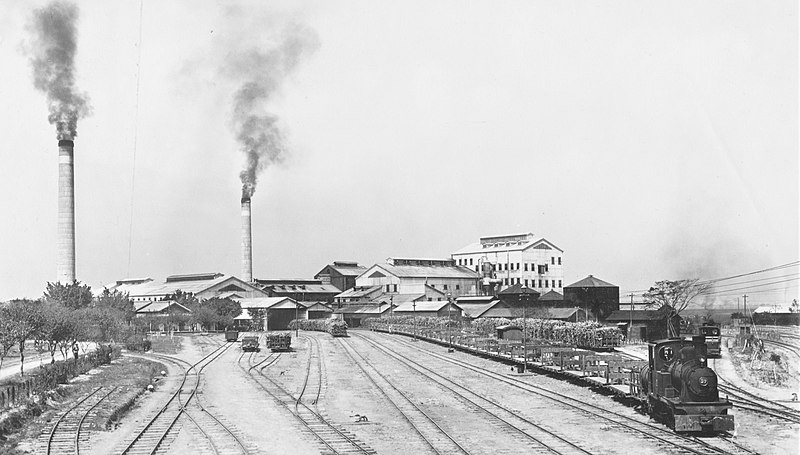 File:Taiwan Seito Wanli Factory 1930s.jpg